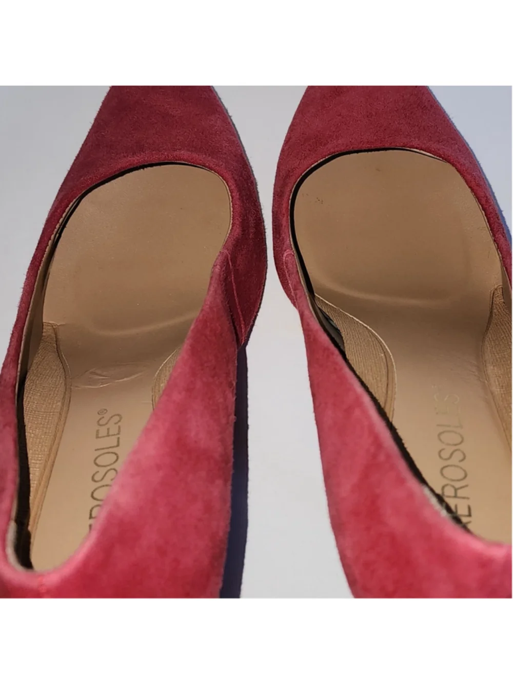 Aerosoles Red Suede Pointed Toe Stiletto High Heel Pump Women’s 7 M Deal Breaker